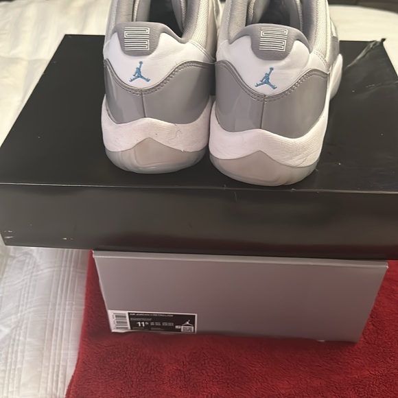 Cool grays, Jordan menl 💙💙 - Picture 5 of 5